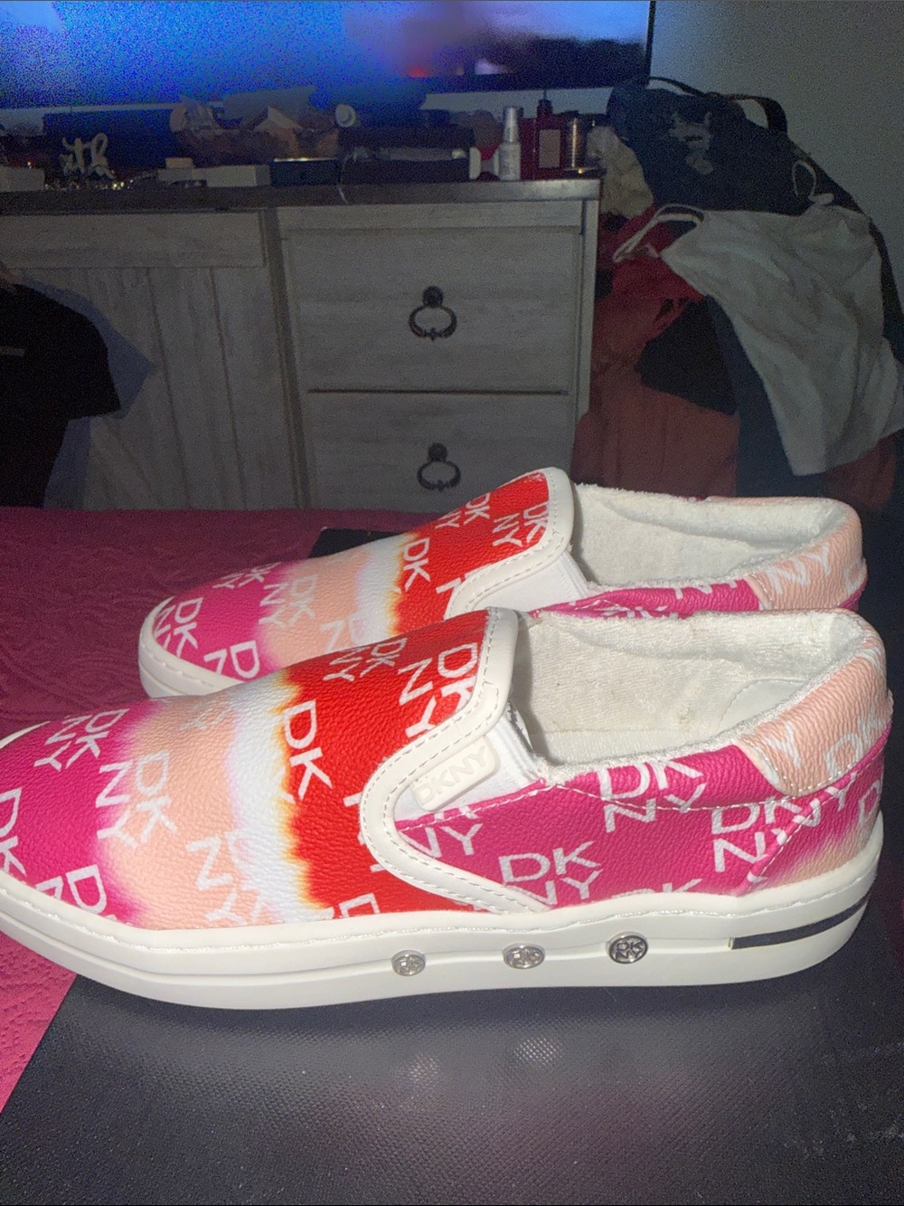 DKNY Kids Slip-On Sneakers in Red, Pink and White Ombre - Picture 5 of 6